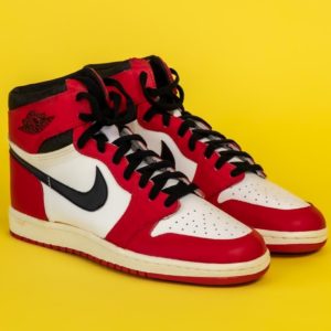 1985 Air Jordan 1 "Chicago" Colorway